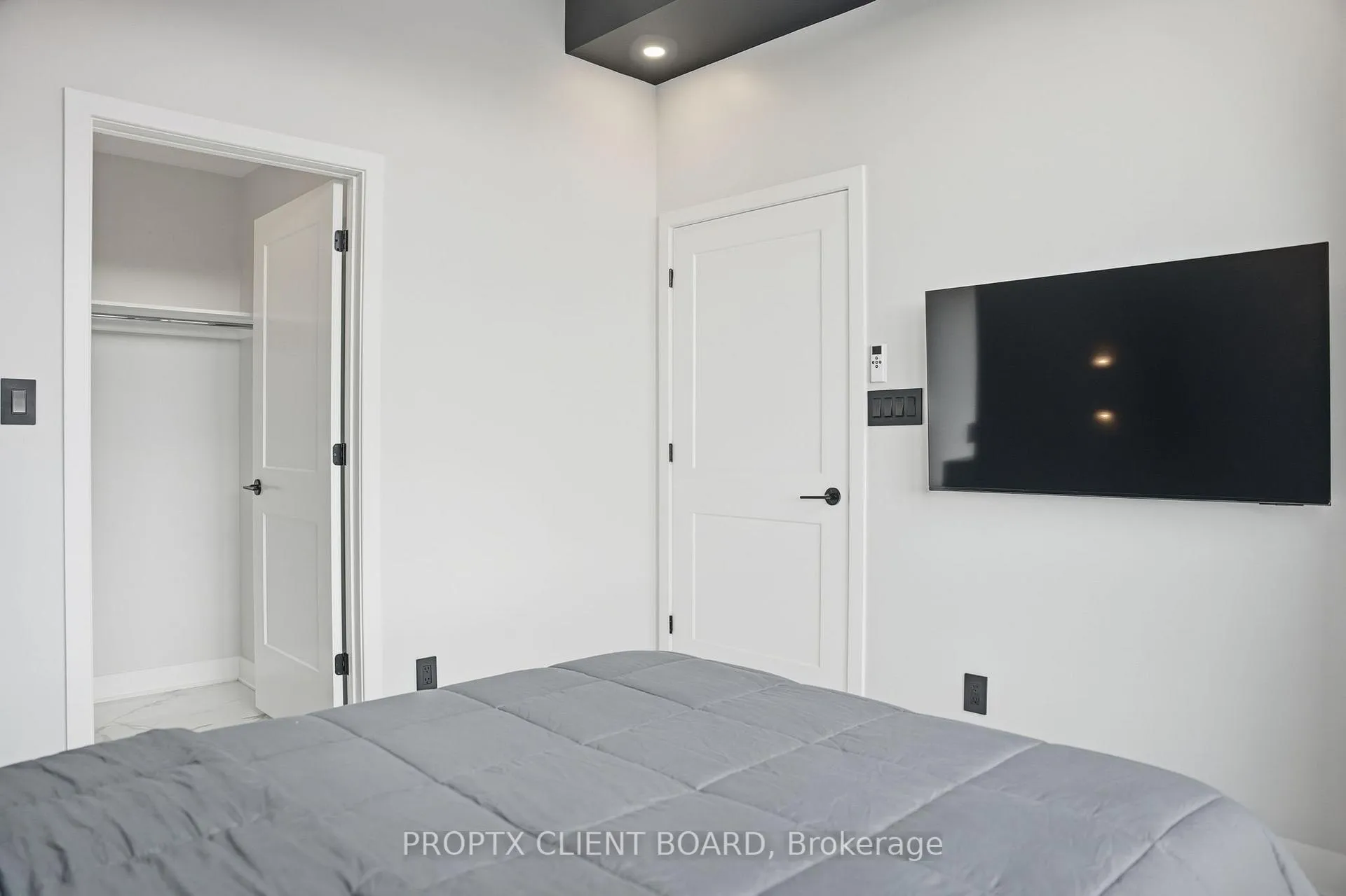 Photo 35 of Unit PH206, 180 George Street, Ottawa, Lower Town/Byward Market — HOMEH