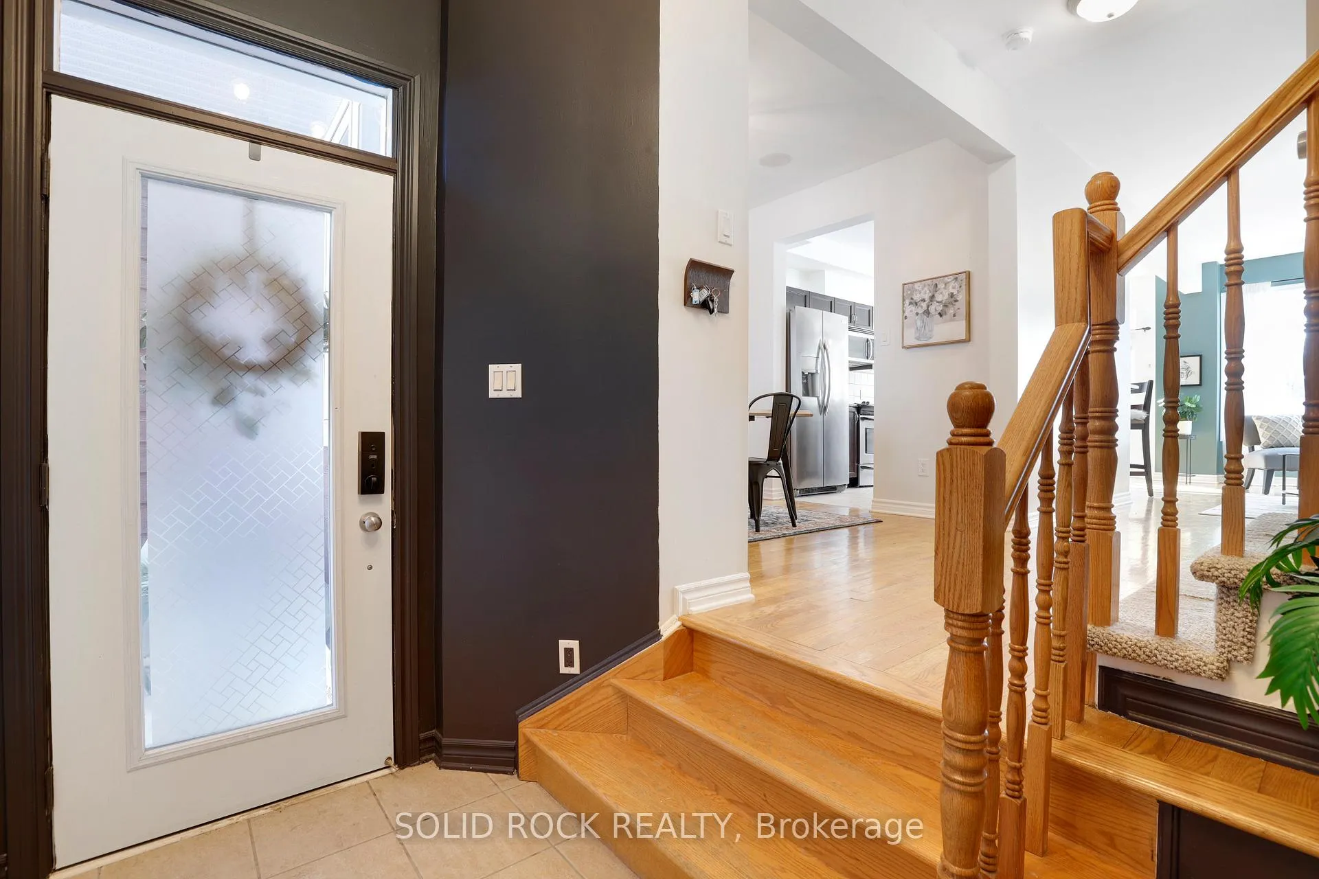 Photo 4 of 62 Evelyn Powers Private, Ottawa, Stittsville (South) — HOMEH