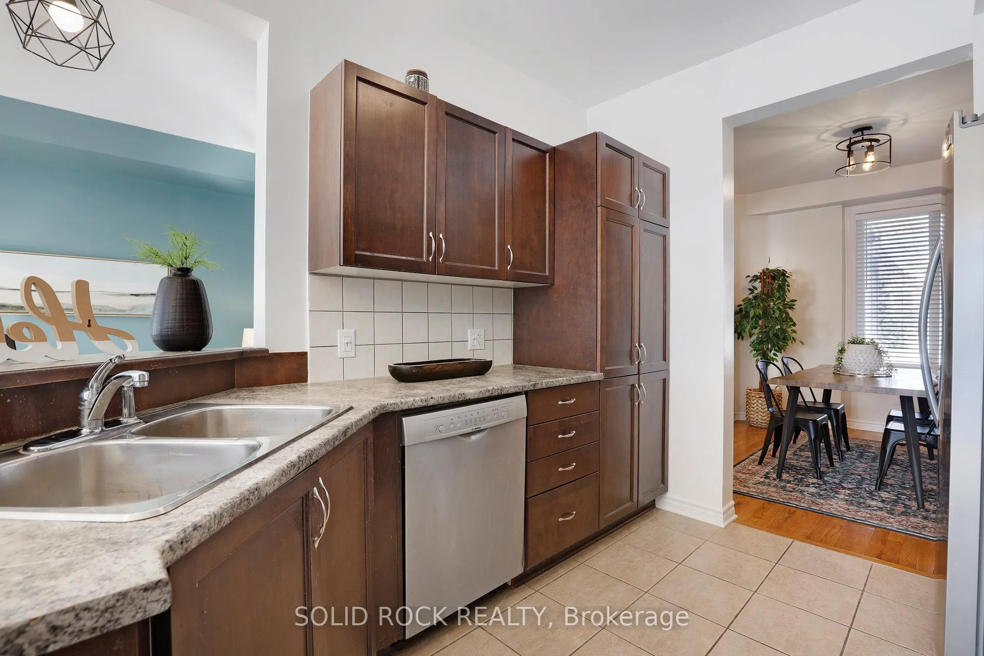 Photo 10 of 62 Evelyn Powers Private, Ottawa, Stittsville (South) — HOMEH