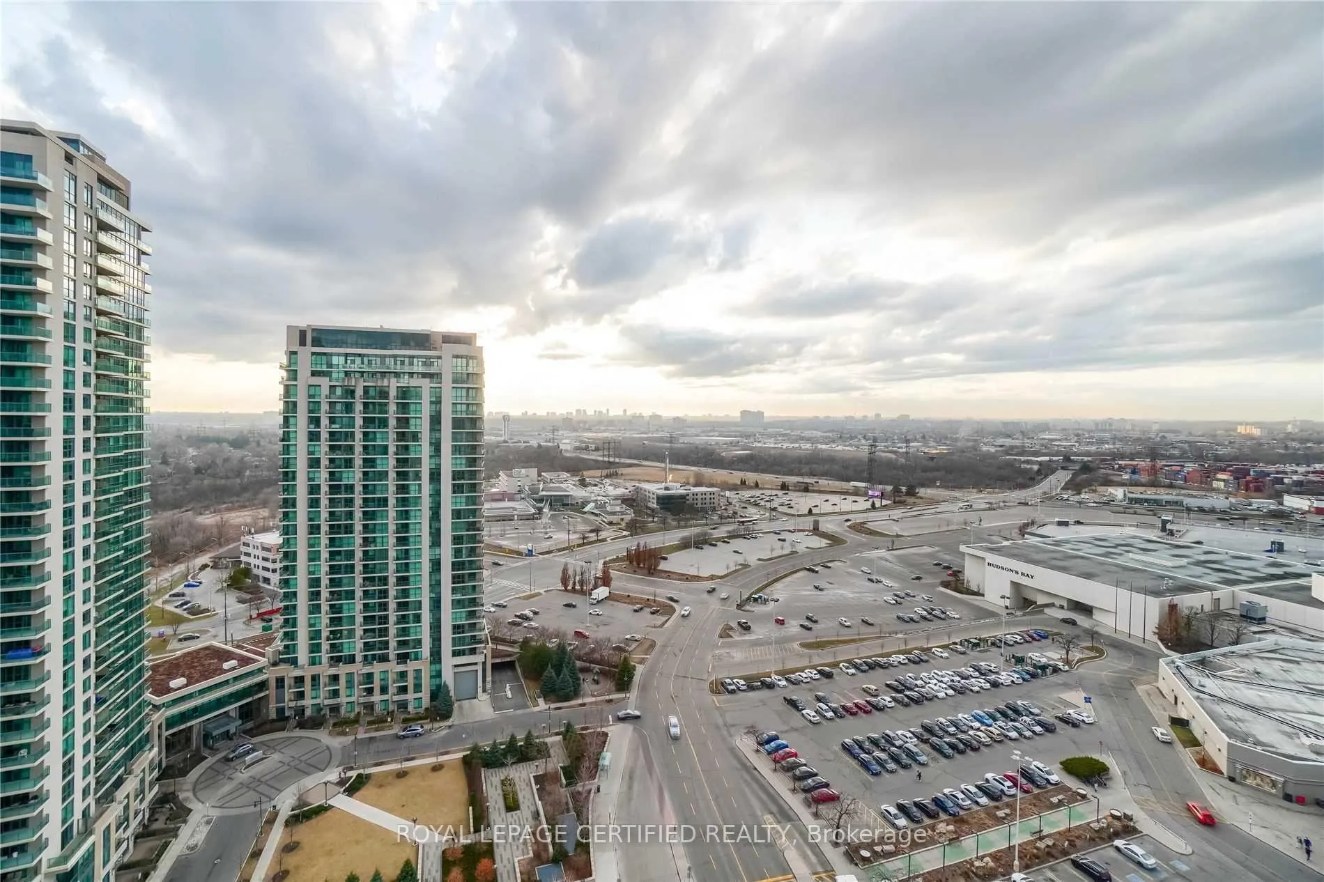 Photo 5 of 205 Sherway Gardens W, Etobicoke, Islington-City Centre West — HOMEH