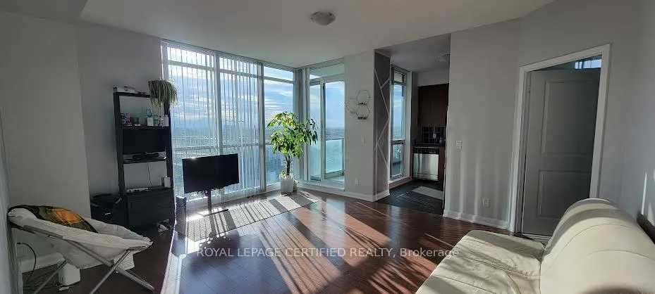 Photo 6 of 205 Sherway Gardens W, Etobicoke, Islington-City Centre West — HOMEH