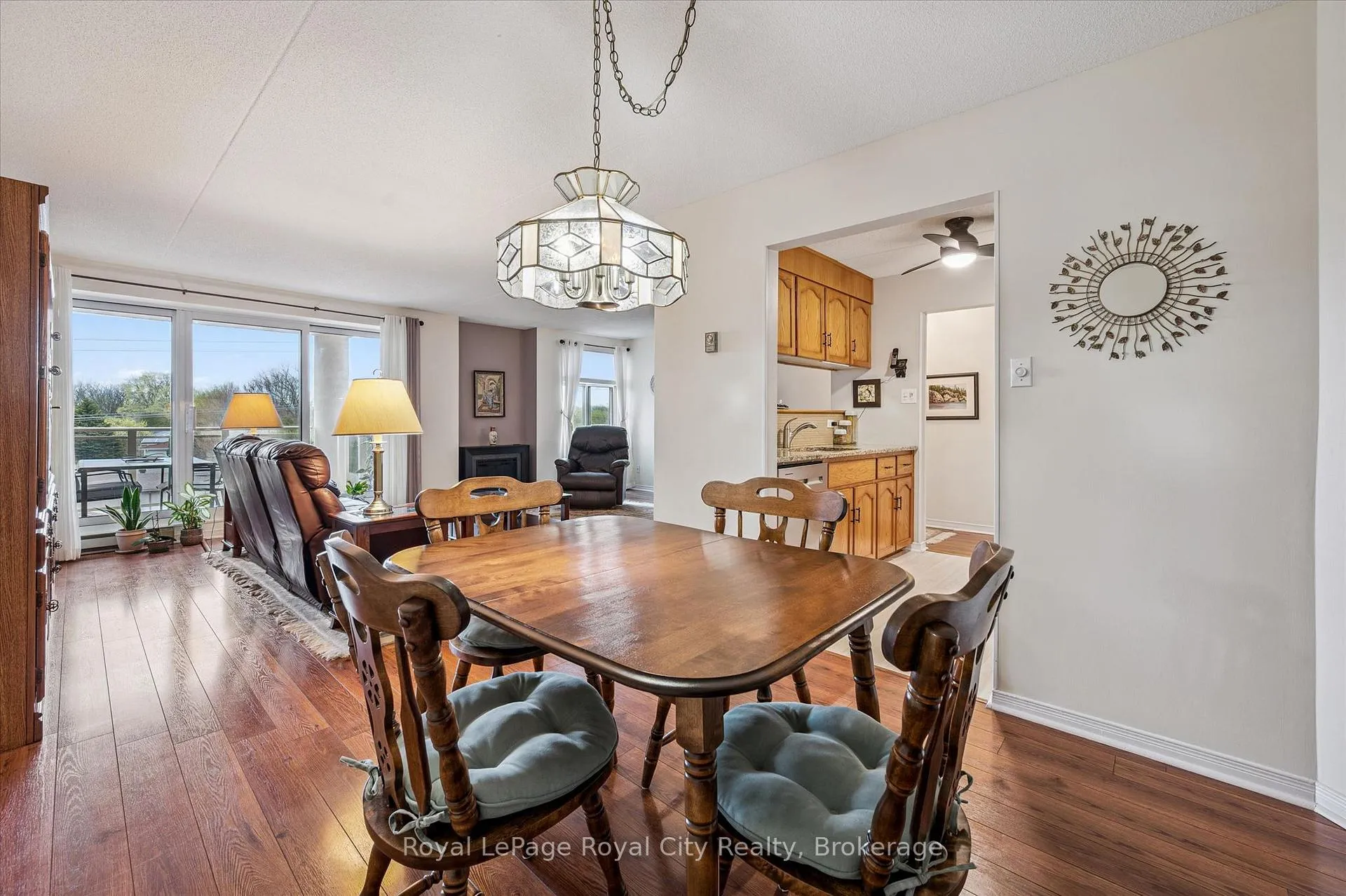 Photo 19 of Unit 507, 8 Christopher Court, Guelph, Kortright West — HOMEH