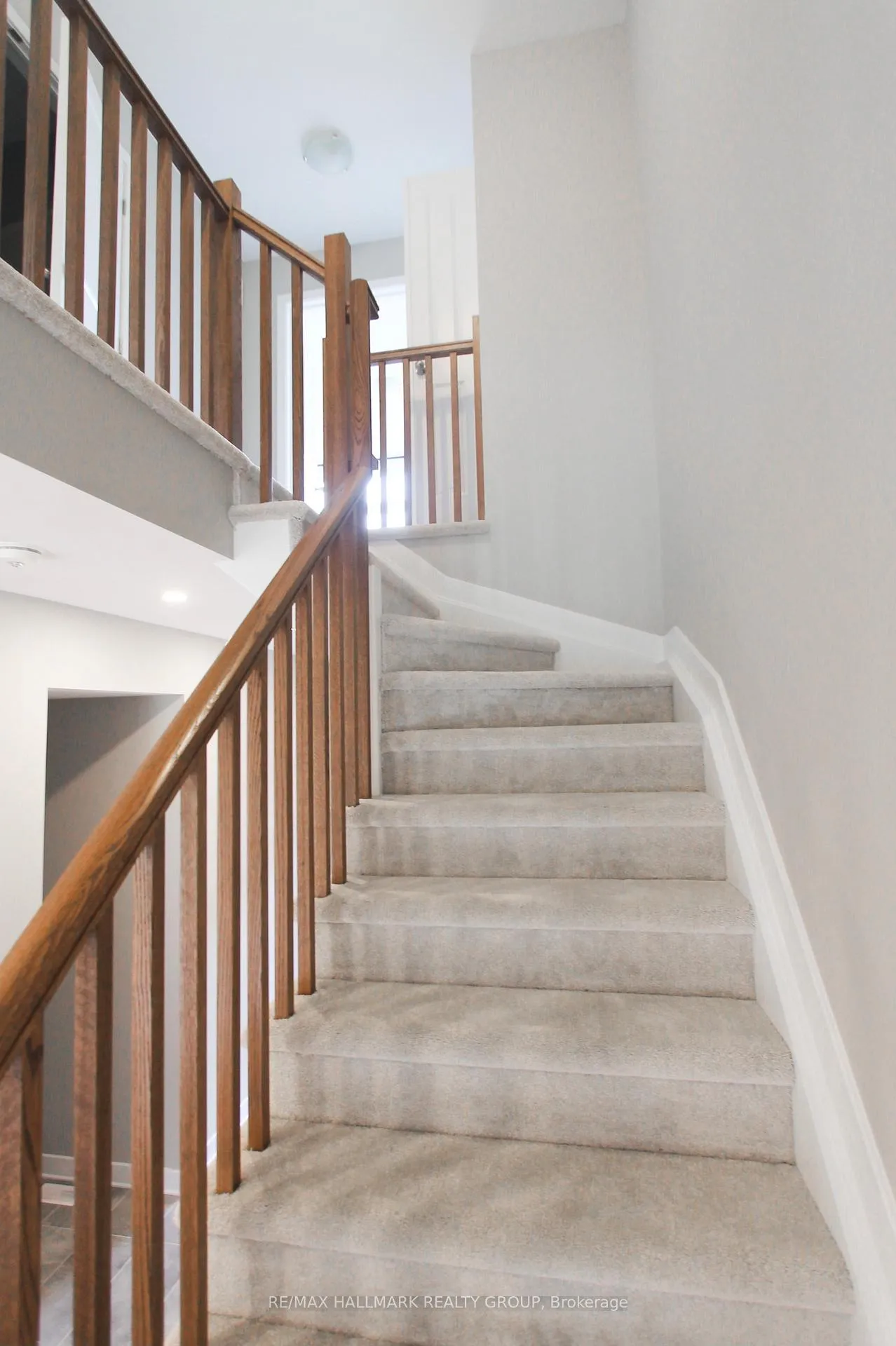 Photo 14 of 527 Triangle Street, Ottawa, Kanata - Emerald Meadows/Trailwest — HOMEH