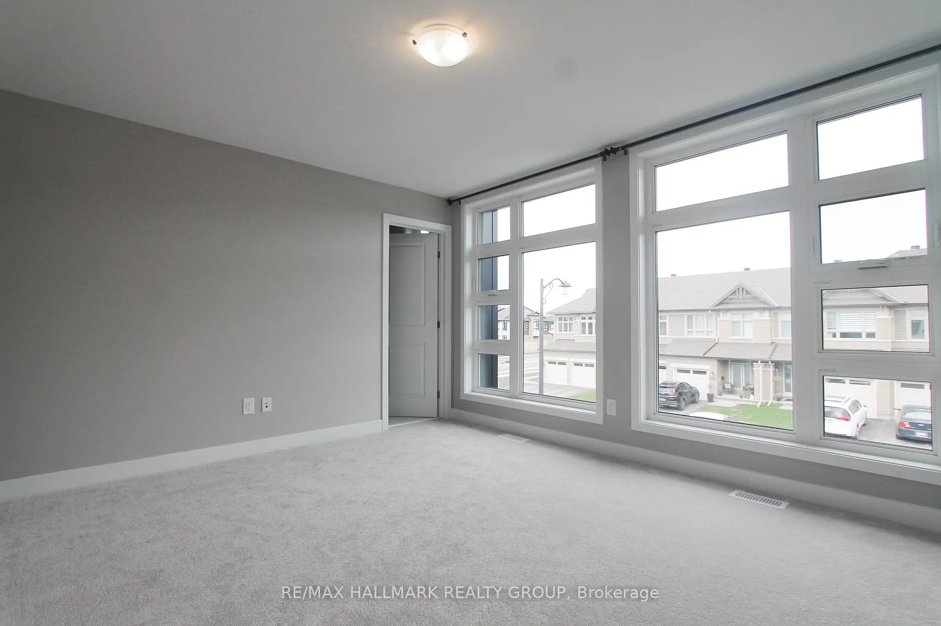 Photo 15 of 527 Triangle Street, Ottawa, Kanata - Emerald Meadows/Trailwest — HOMEH
