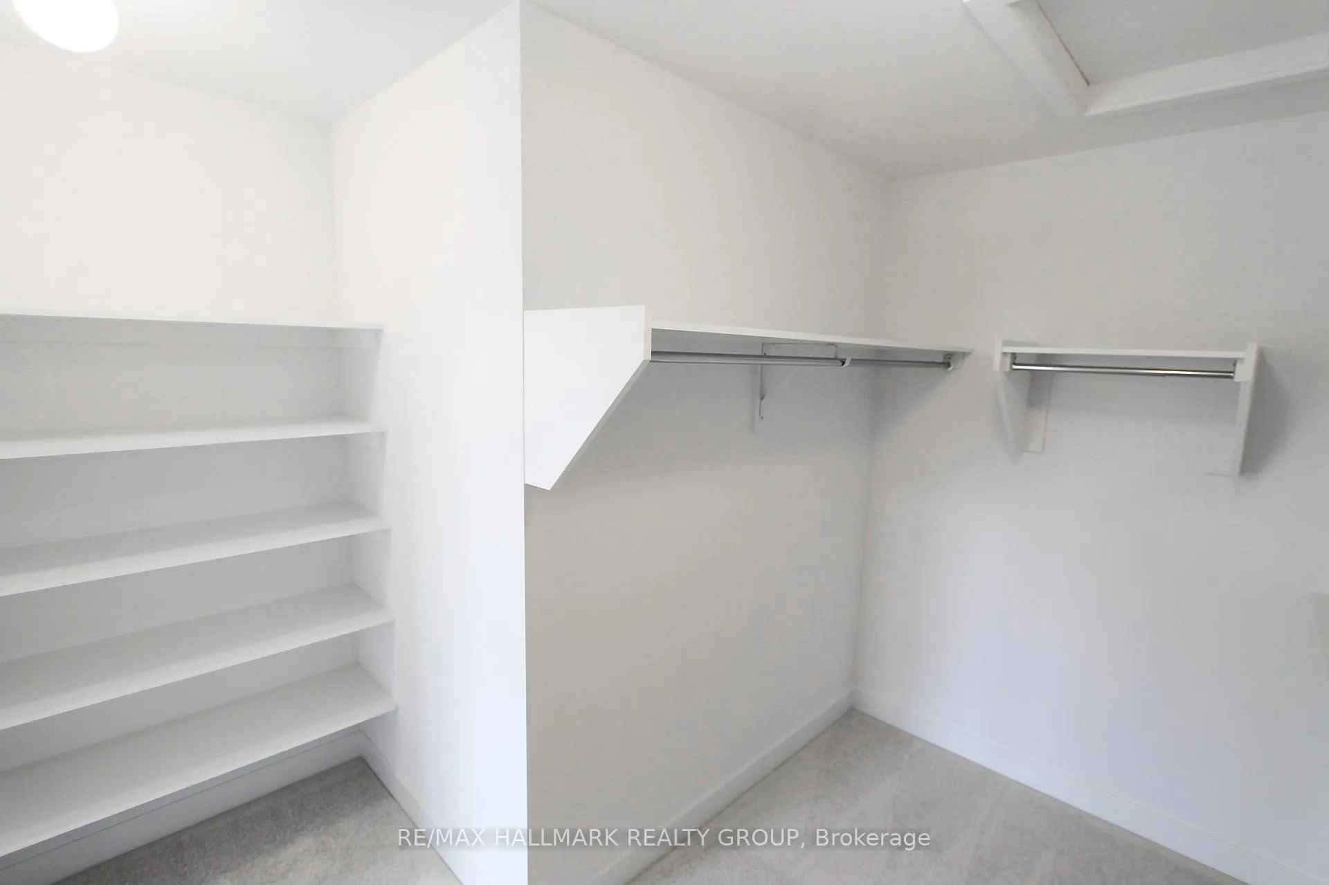 Photo 20 of 527 Triangle Street, Ottawa, Kanata - Emerald Meadows/Trailwest — HOMEH