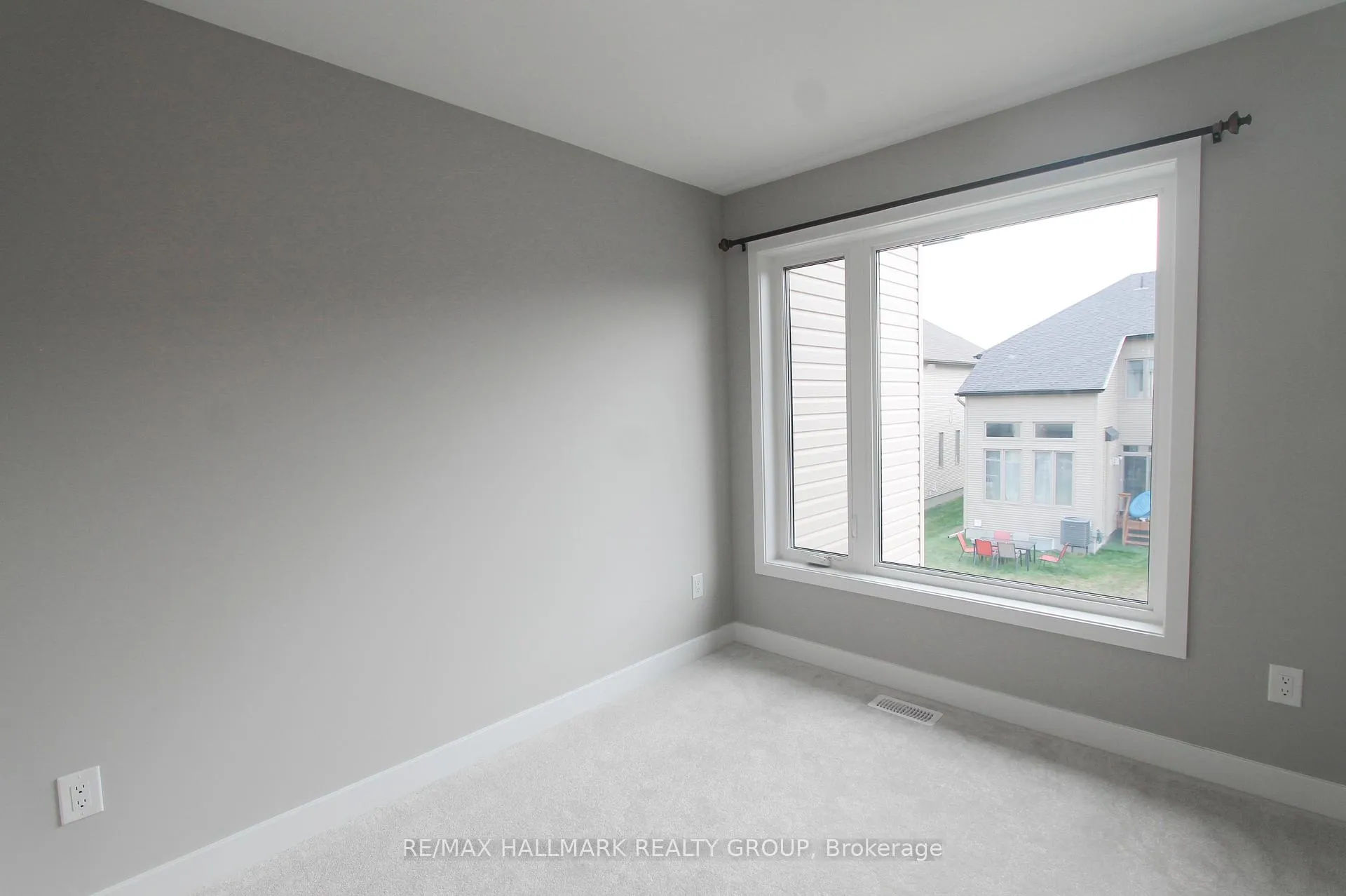 Photo 26 of 527 Triangle Street, Ottawa, Kanata - Emerald Meadows/Trailwest — HOMEH