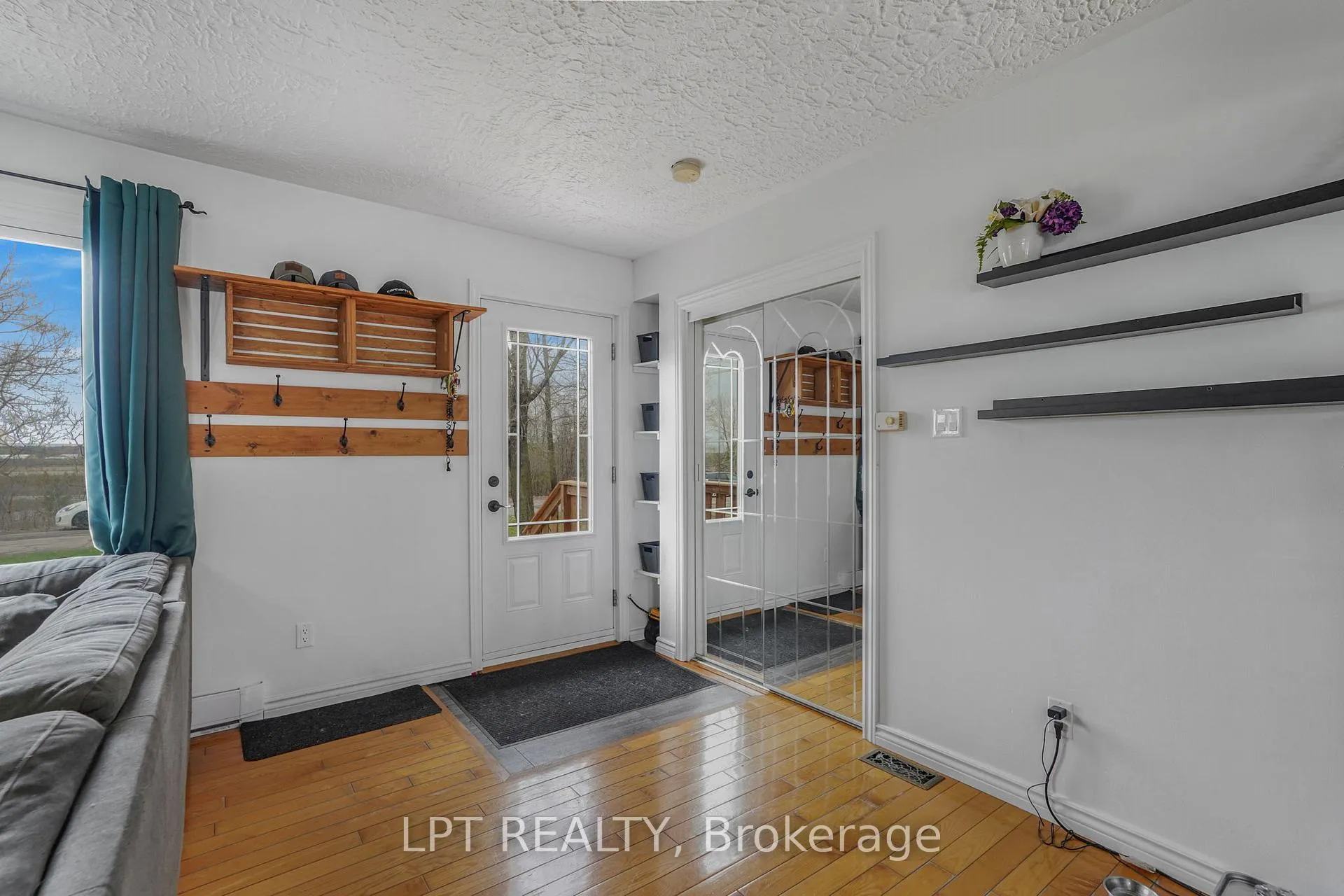 Photo 4 of 548 Pharand Street, Champlain, Champlain Twp — HOMEH