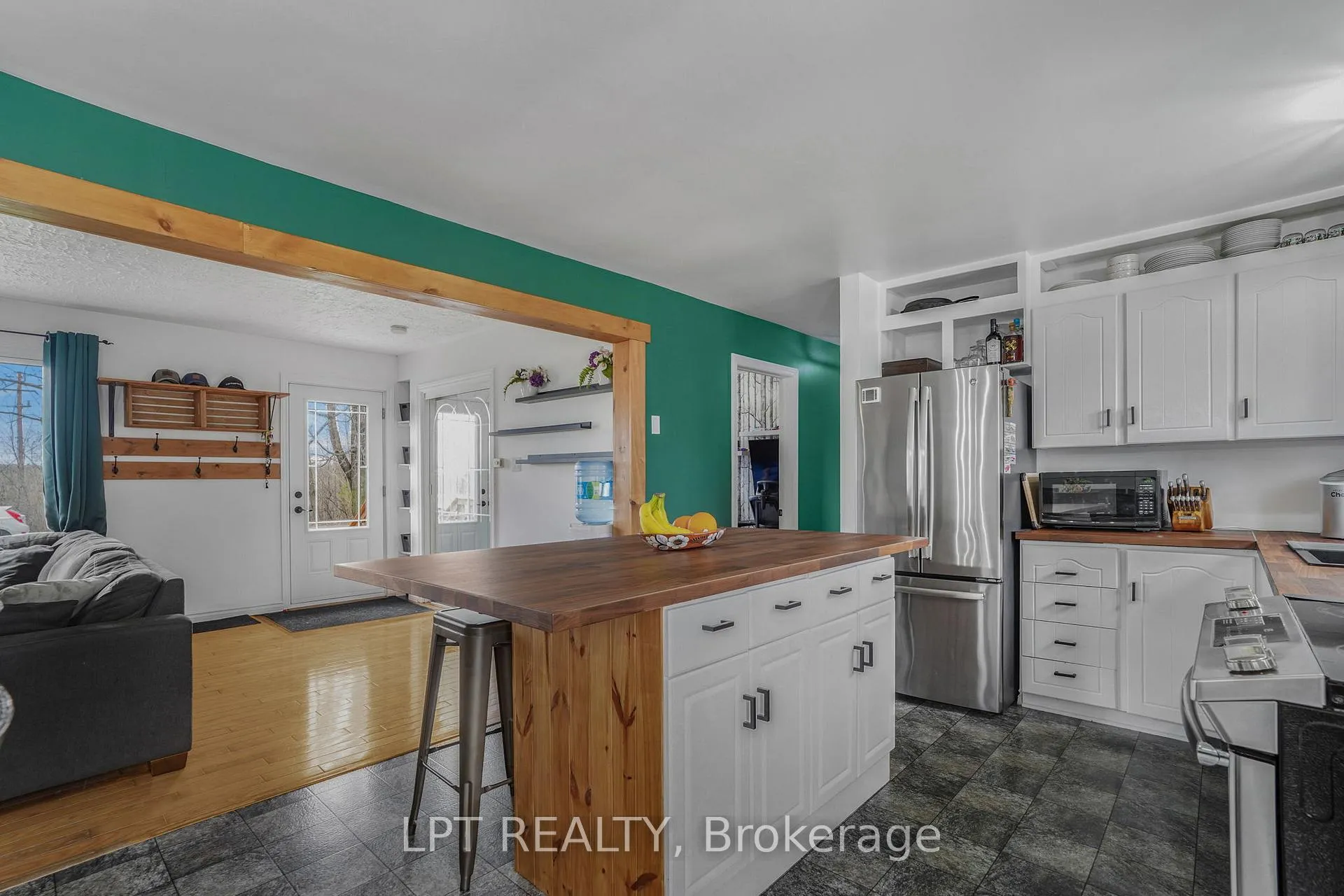 Photo 10 of 548 Pharand Street, Champlain, Champlain Twp — HOMEH