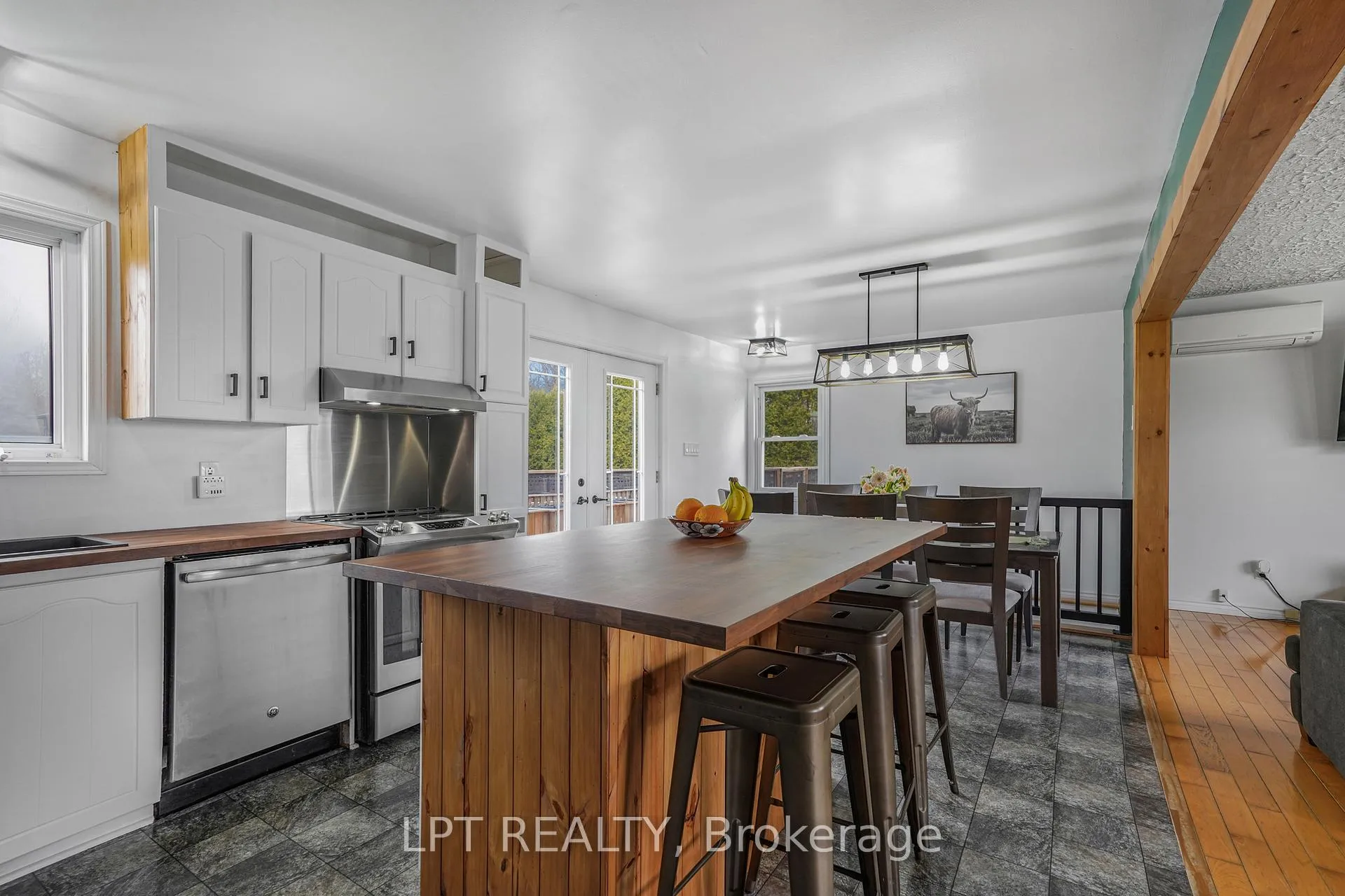 Photo 12 of 548 Pharand Street, Champlain, Champlain Twp — HOMEH