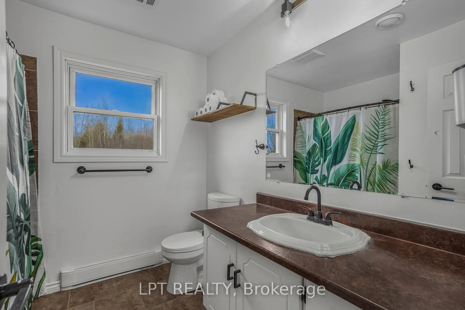 Photo 17 of 548 Pharand Street, Champlain, Champlain Twp — HOMEH