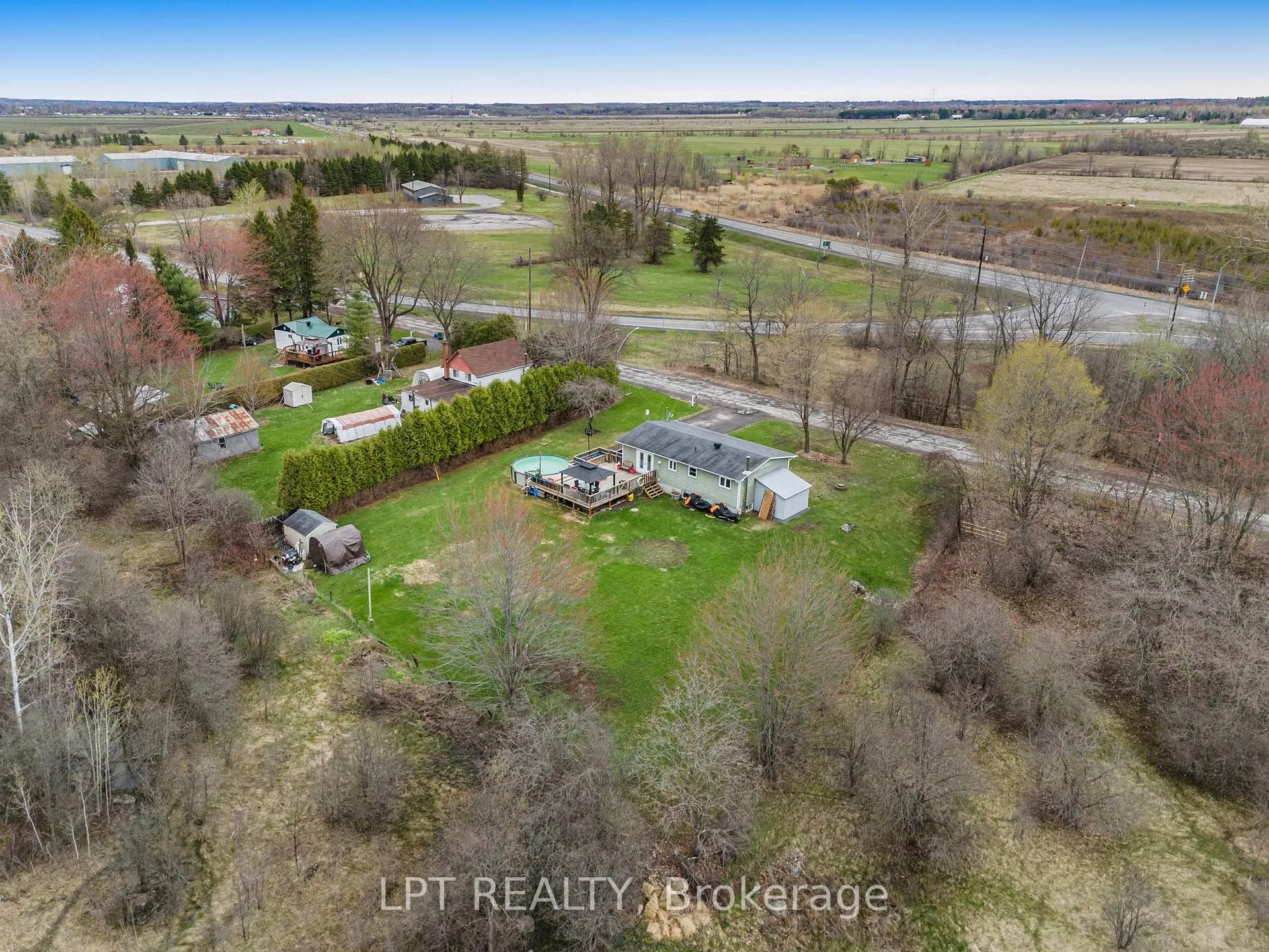 Photo 36 of 548 Pharand Street, Champlain, Champlain Twp — HOMEH