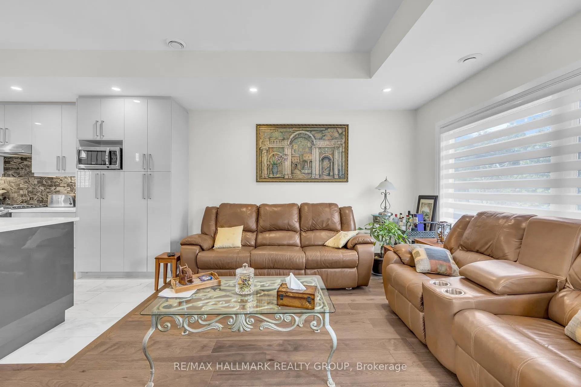 Photo 15 of 165 Longpre Street, Ottawa, Vanier — HOMEH
