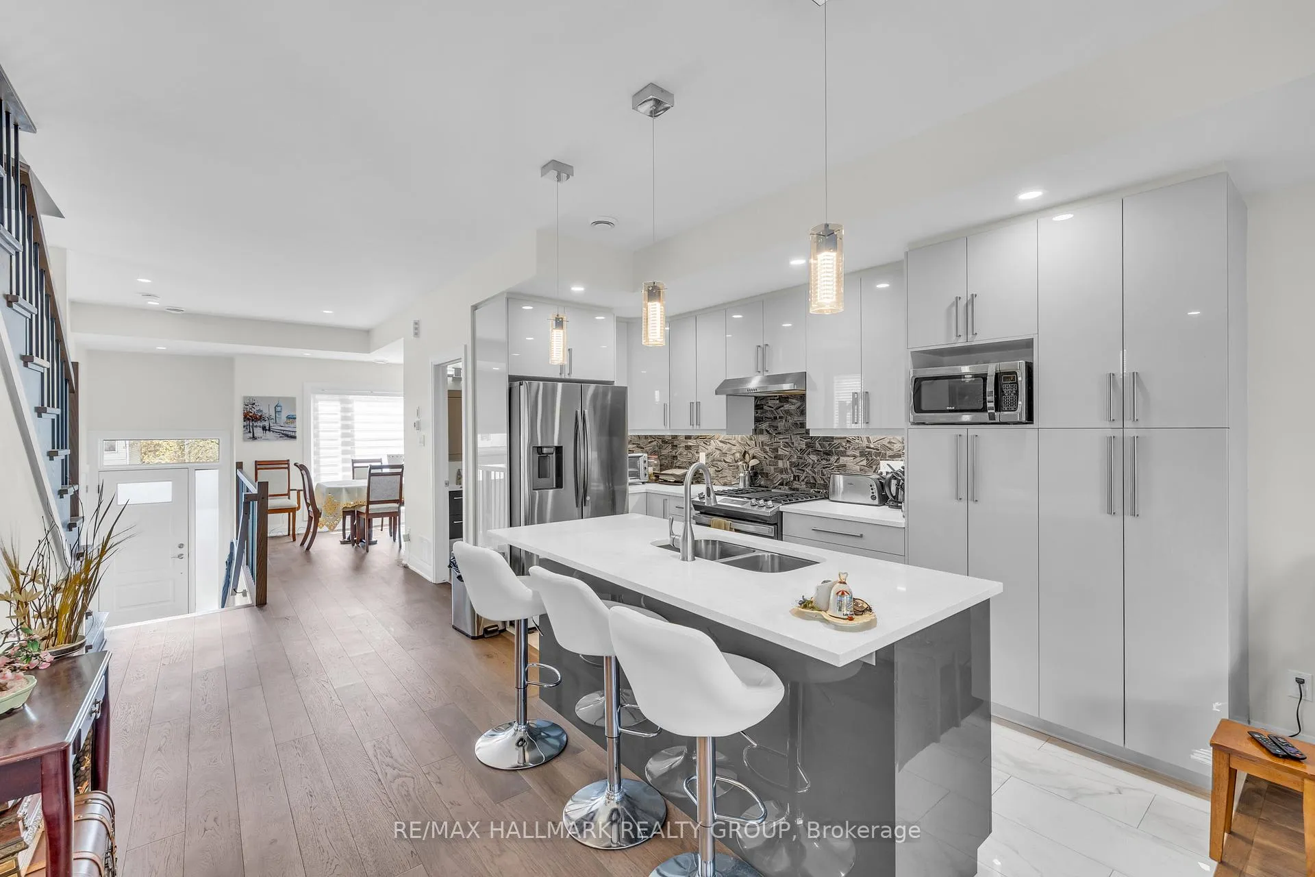 Photo 8 of 163 Longpre Street, Ottawa, Vanier — HOMEH