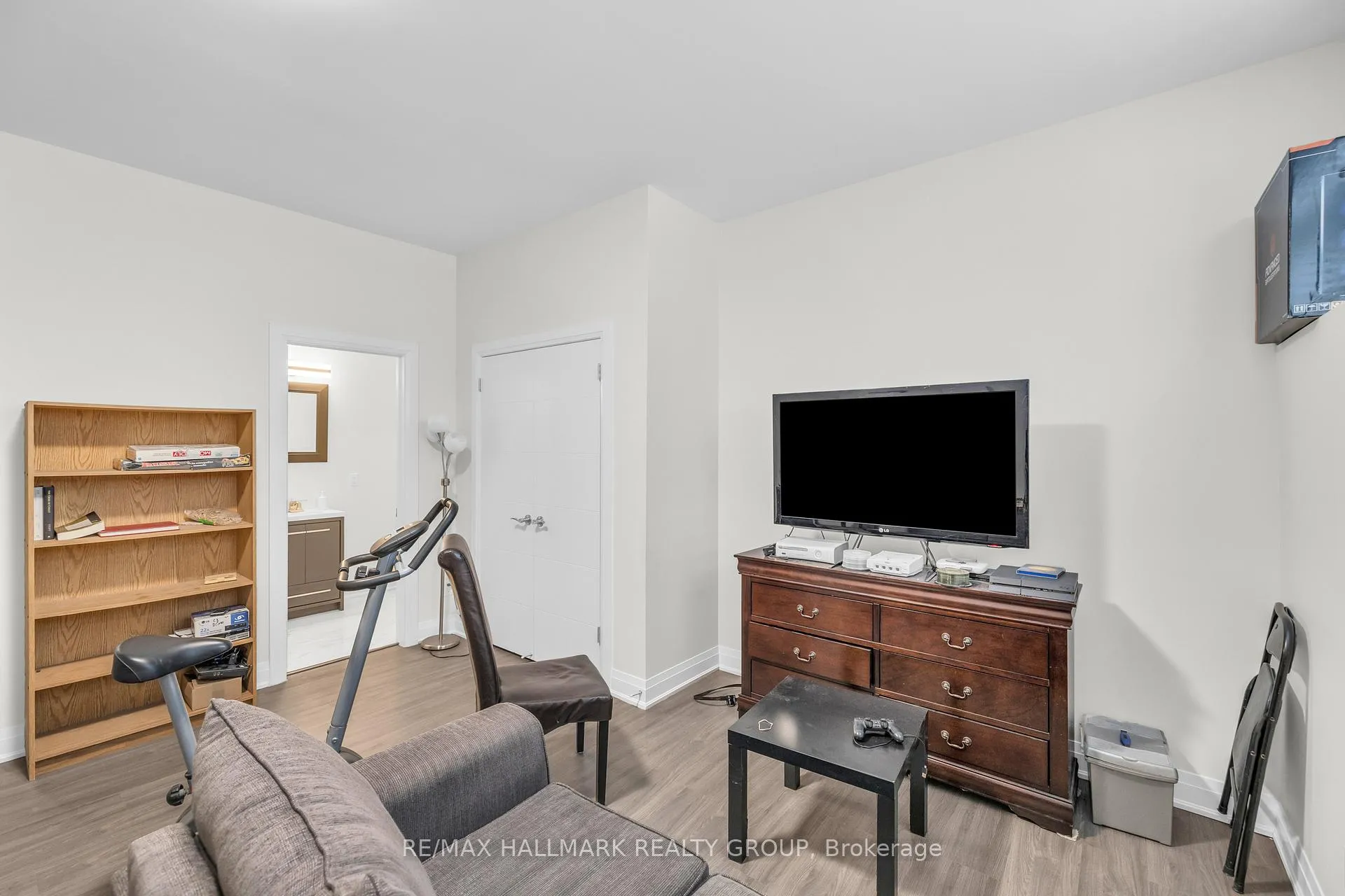 Photo 36 of 163 Longpre Street, Ottawa, Vanier — HOMEH
