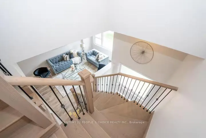 Photo 18 of 16 Quilico Road, Vaughan, Kleinburg — HOMEH