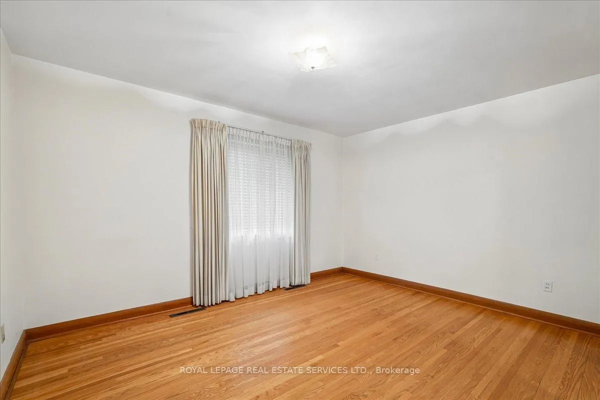 Photo 12 of 151 Wedgewood Drive, Oakville, Morrison — HOMEH