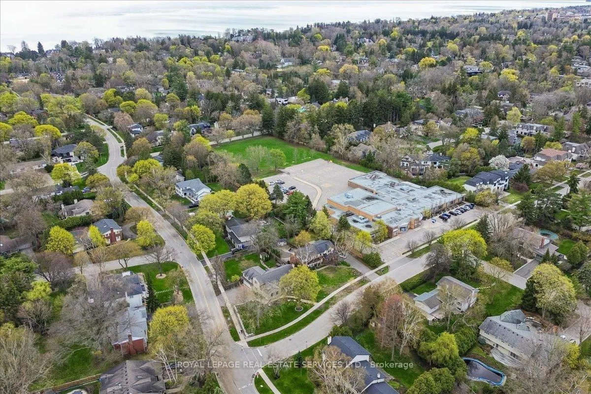 Photo 34 of 151 Wedgewood Drive, Oakville, Morrison — HOMEH
