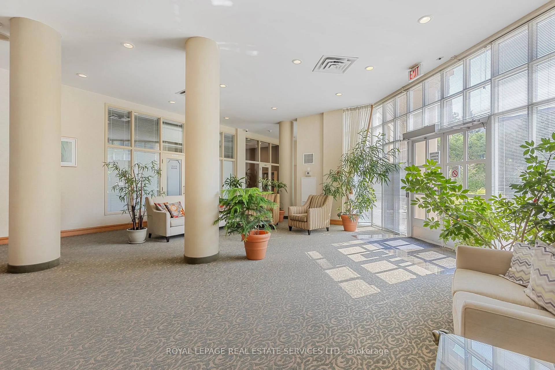 Photo 6 of Unit 202, 11 Thorncliffe Park Drive, Toronto, Thorncliffe Park — HOMEH