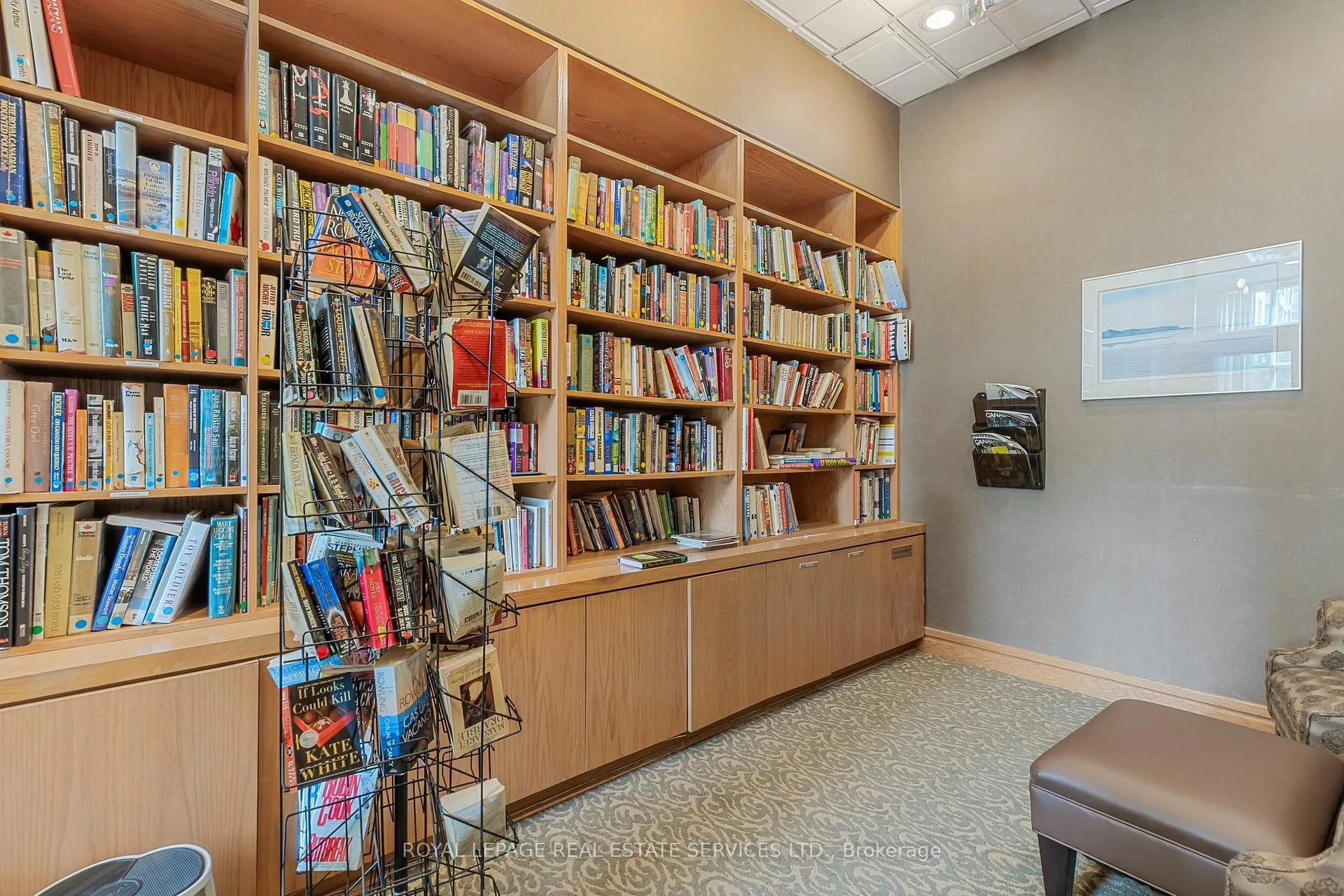 Photo 7 of Unit 202, 11 Thorncliffe Park Drive, Toronto, Thorncliffe Park — HOMEH