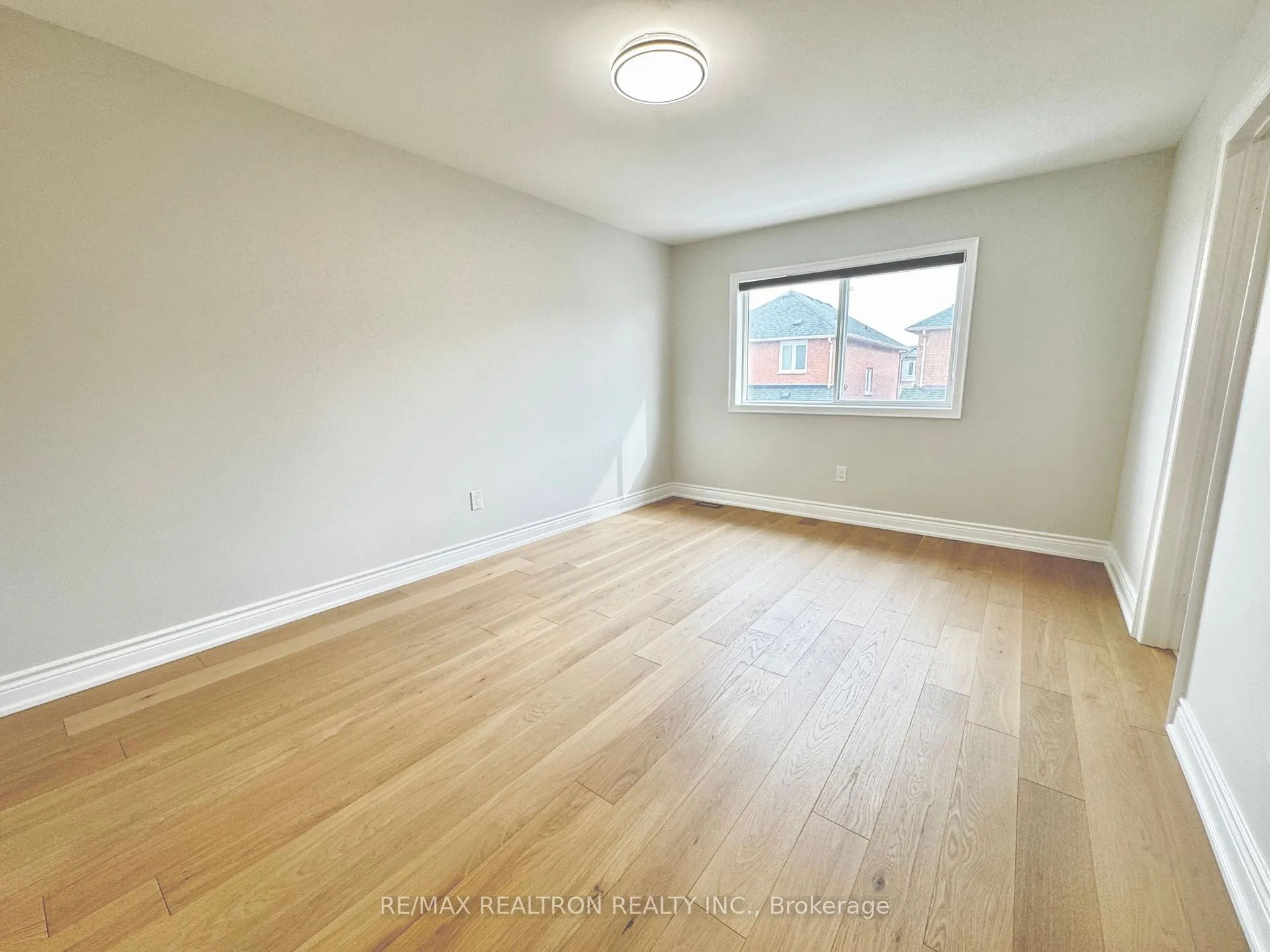 Photo 11 of 20 Madison Heights Boulevard, Markham, Berczy — HOMEH