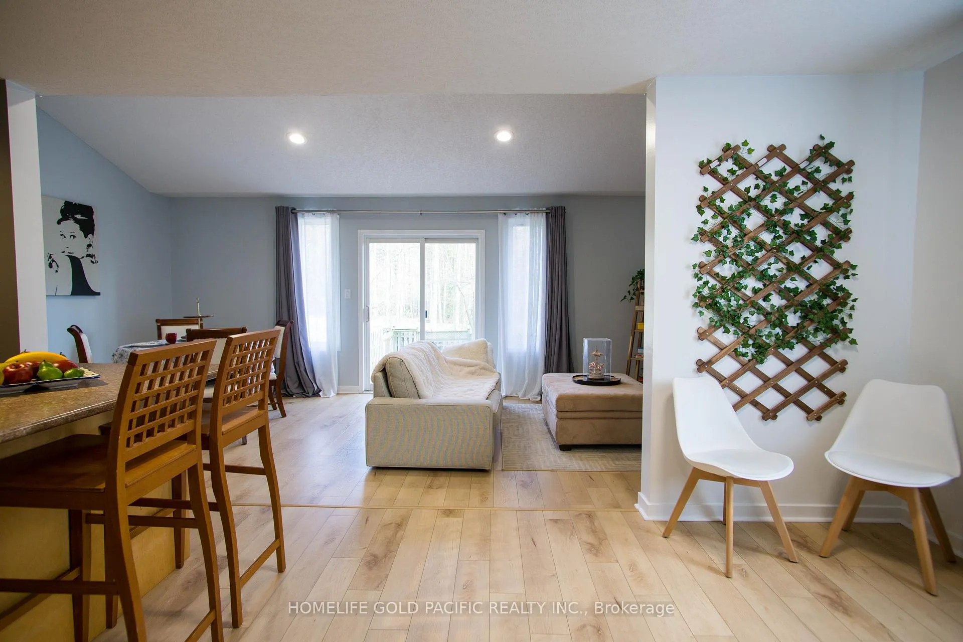 Photo 5 of 655 Inglis Falls Place, Waterloo — HOMEH
