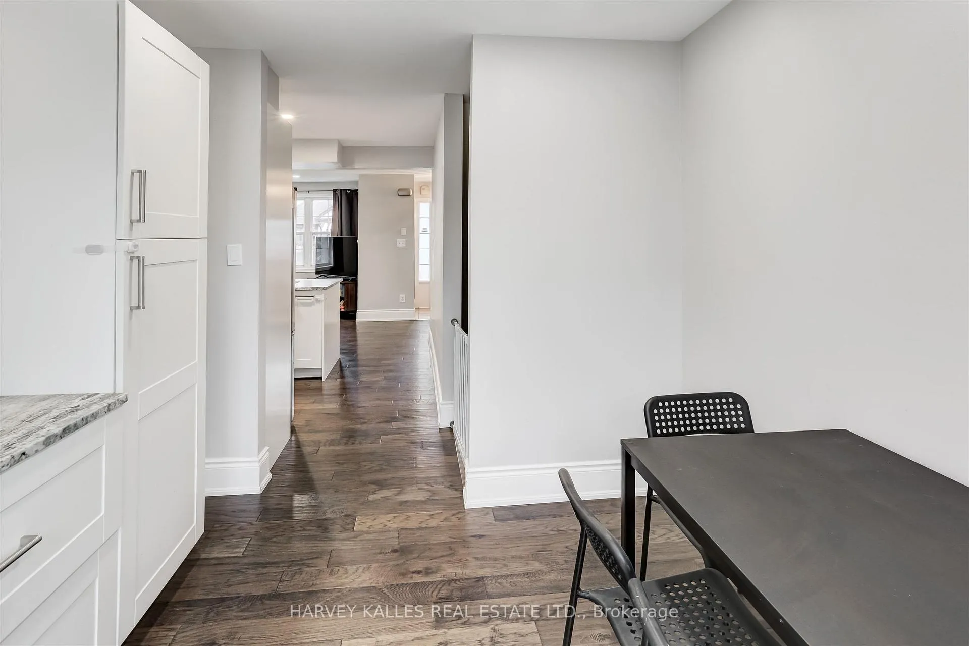 Photo 18 of 112 Wexford Avenue N, Hamilton, Crown Point — HOMEH