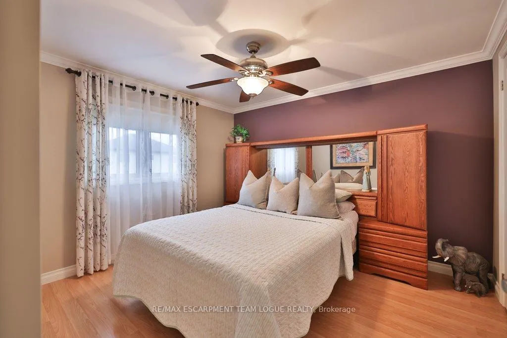 Photo 22 of 2041 Summer Wind Drive, Burlington, Headon — HOMEH