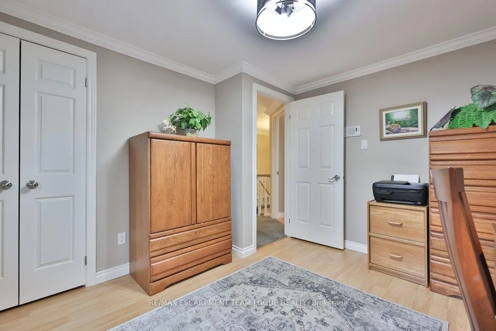 Photo 26 of 2041 Summer Wind Drive, Burlington, Headon — HOMEH