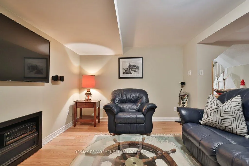 Photo 34 of 2041 Summer Wind Drive, Burlington, Headon — HOMEH