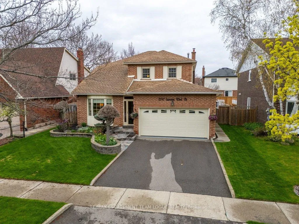 Photo 43 of 2041 Summer Wind Drive, Burlington, Headon — HOMEH