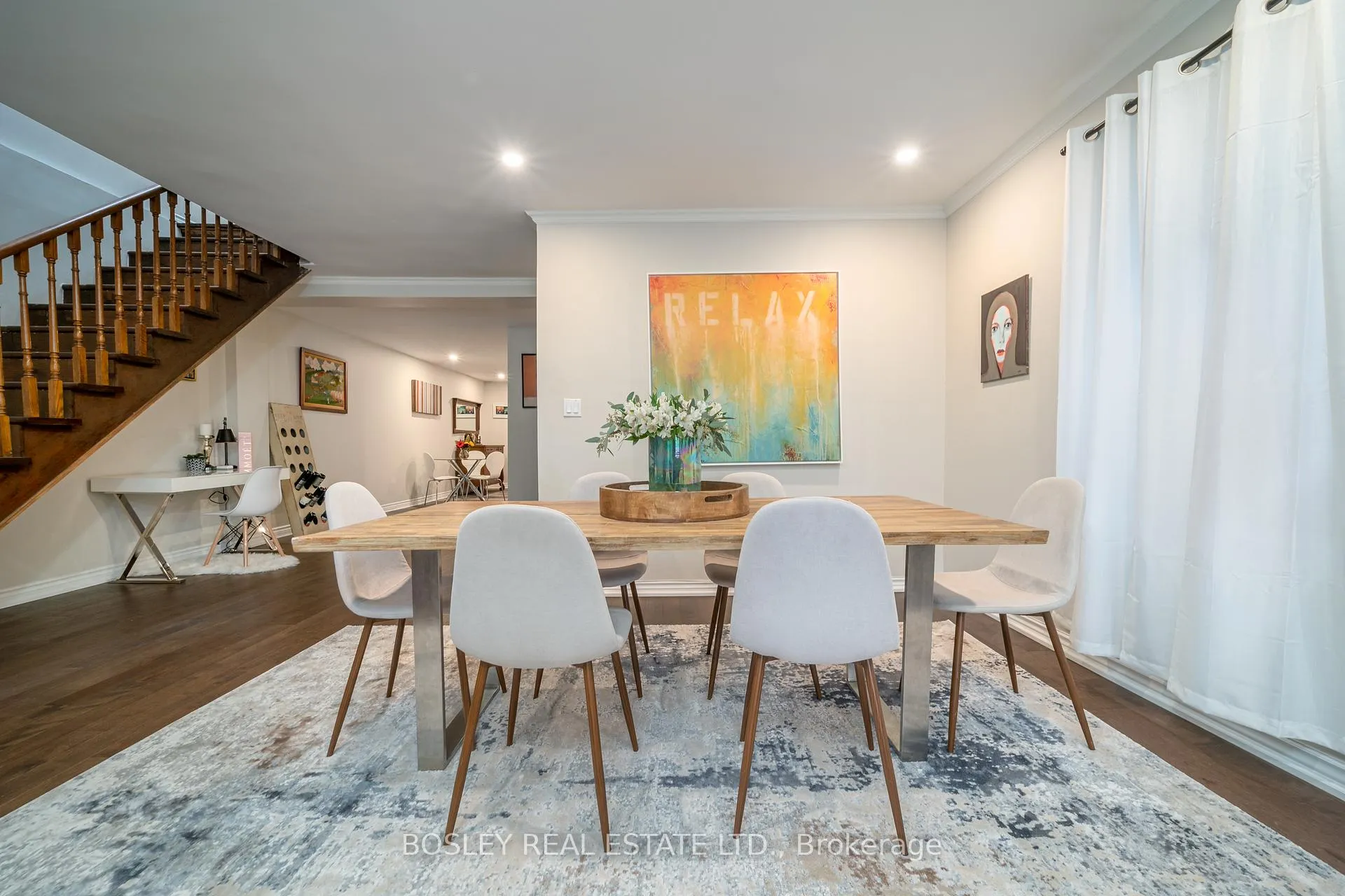Photo 3 of 386 Lumsden Avenue, Toronto, Woodbine-Lumsden — HOMEH