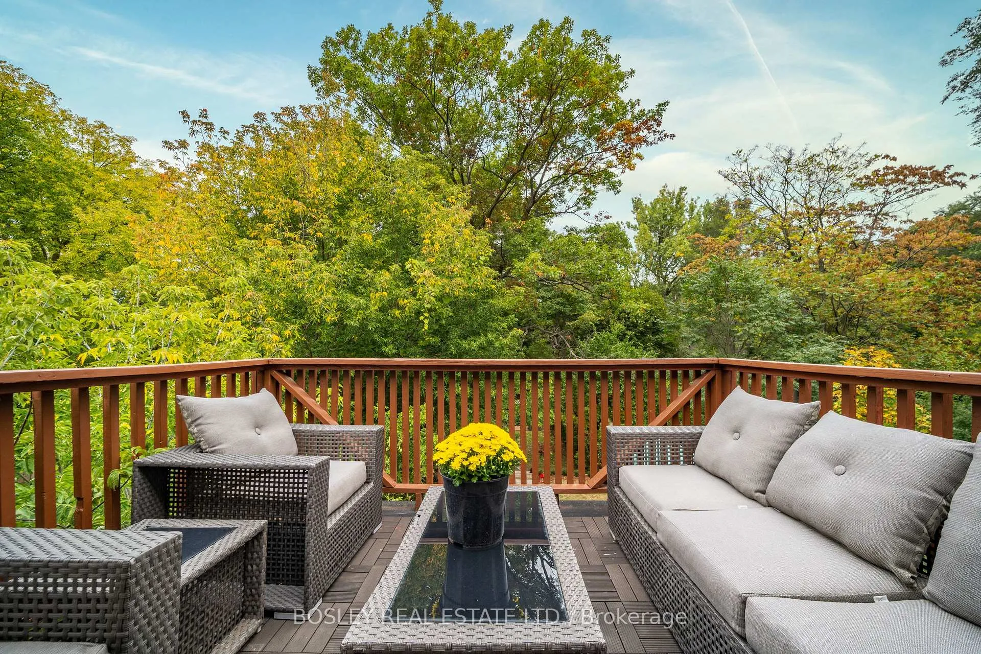 Photo 6 of 386 Lumsden Avenue, Toronto, Woodbine-Lumsden — HOMEH