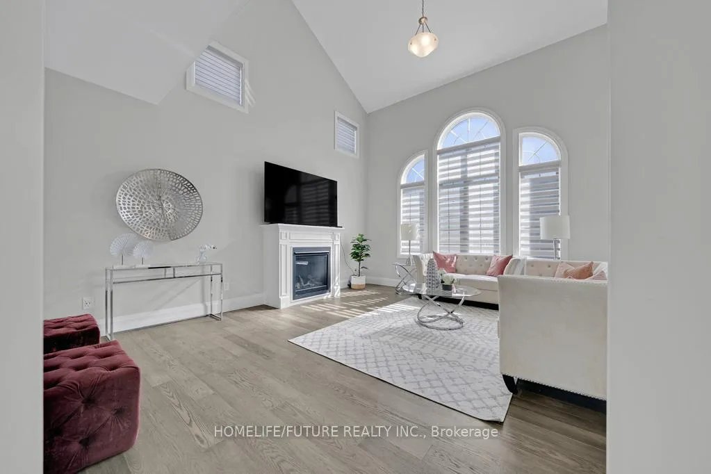 Photo 11 of 27 Higham Place, Clarington, Bowmanville — HOMEH