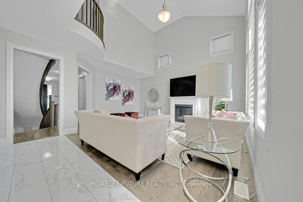 Photo 13 of 27 Higham Place, Clarington, Bowmanville — HOMEH