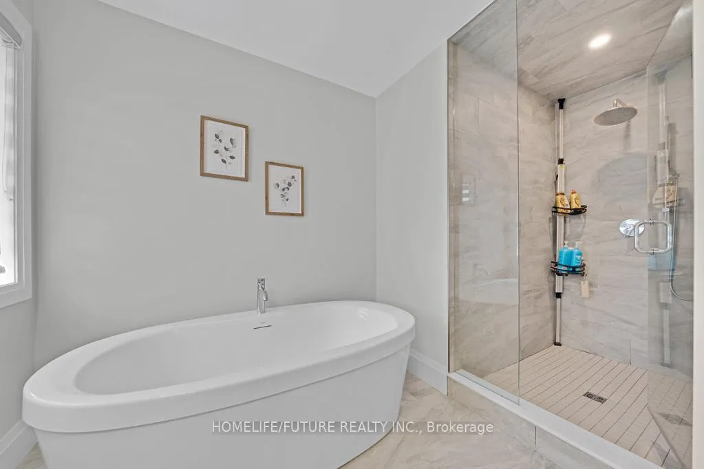 Photo 25 of 27 Higham Place, Clarington, Bowmanville — HOMEH