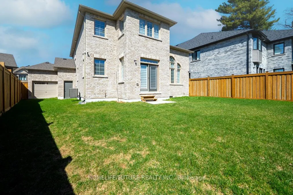 Photo 34 of 27 Higham Place, Clarington, Bowmanville — HOMEH