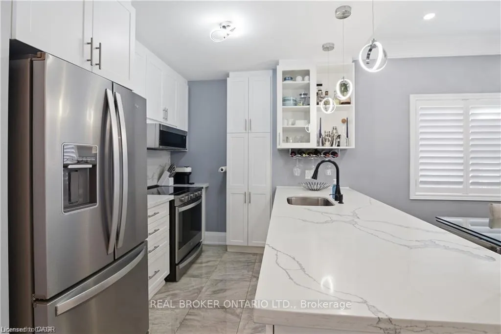 Photo 9 of 312 Humphrey Street, Hamilton, Waterdown — HOMEH