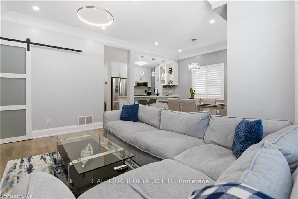 Photo 17 of 312 Humphrey Street, Hamilton, Waterdown — HOMEH