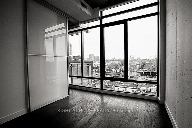 Photo 9 of Unit 633, 90 Broadview Avenue, Toronto, South Riverdale — HOMEH