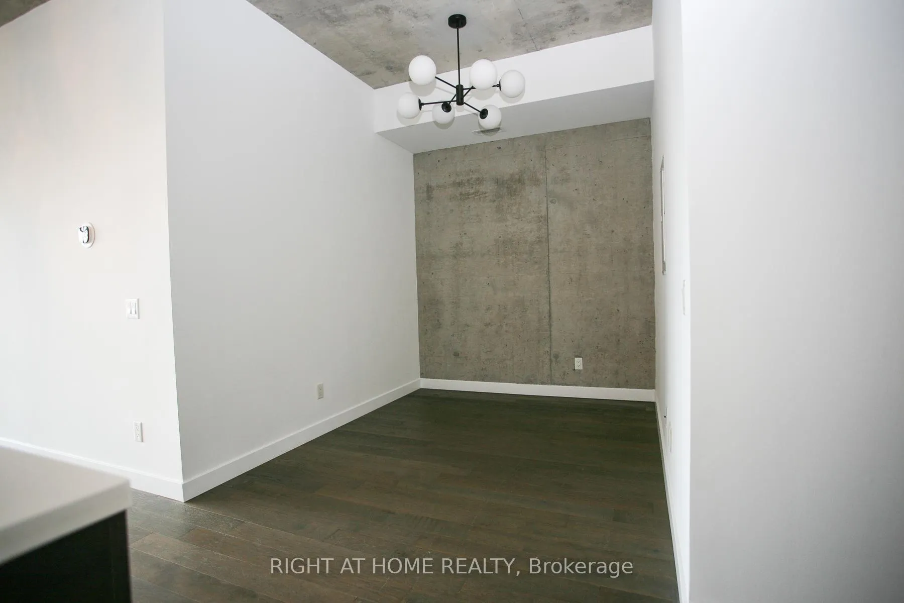 Photo 13 of Unit 633, 90 Broadview Avenue, Toronto, South Riverdale — HOMEH