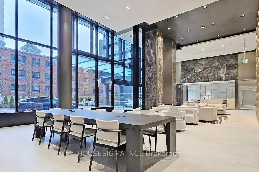 Photo 2 of Unit 2701, 117 Broadway Avenue, Toronto, Mount Pleasant West — HOMEH