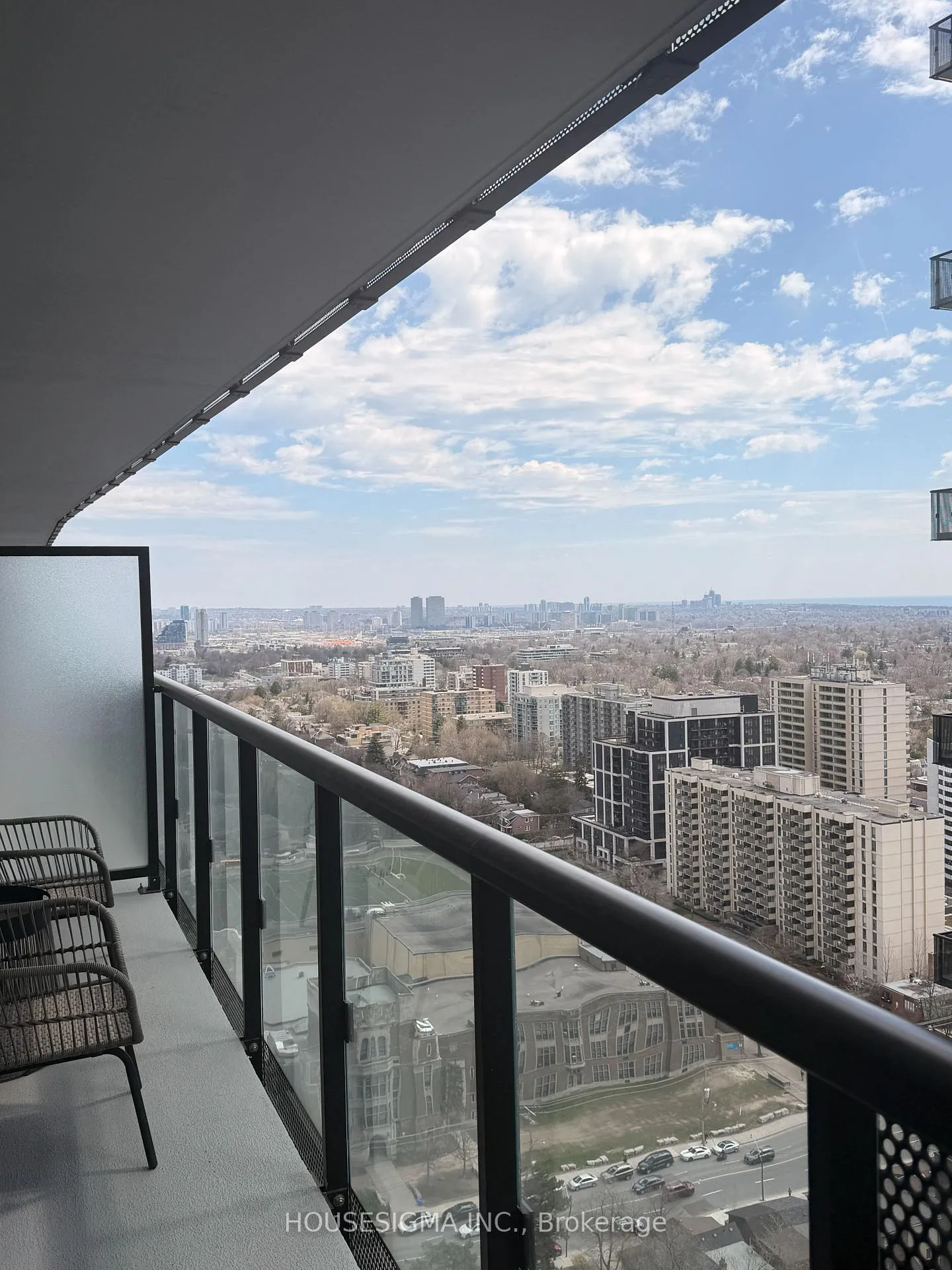 Photo 10 of Unit 2701, 117 Broadway Avenue, Toronto, Mount Pleasant West — HOMEH