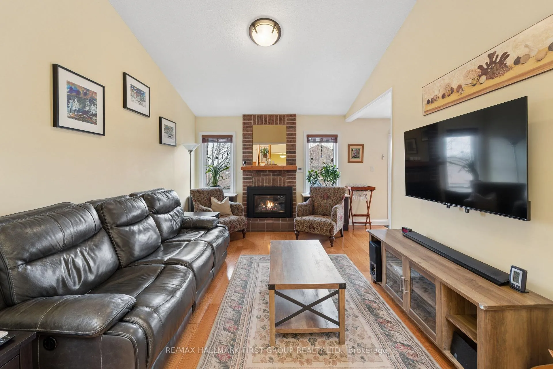 Photo 6 of 1592 Heathside Crescent, Pickering, Liverpool — HOMEH