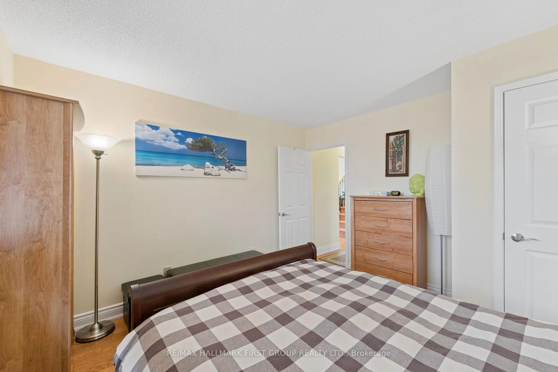 Photo 24 of 1592 Heathside Crescent, Pickering, Liverpool — HOMEH