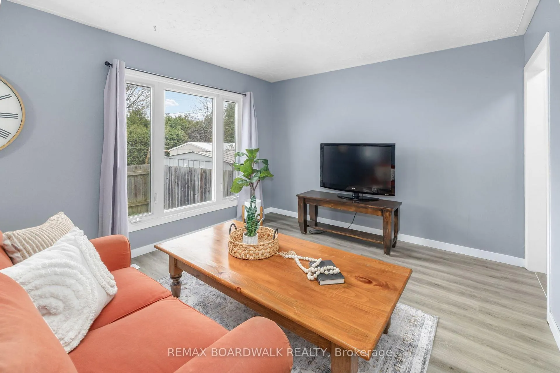 Photo 10 of 52 George Avenue, Perth — HOMEH