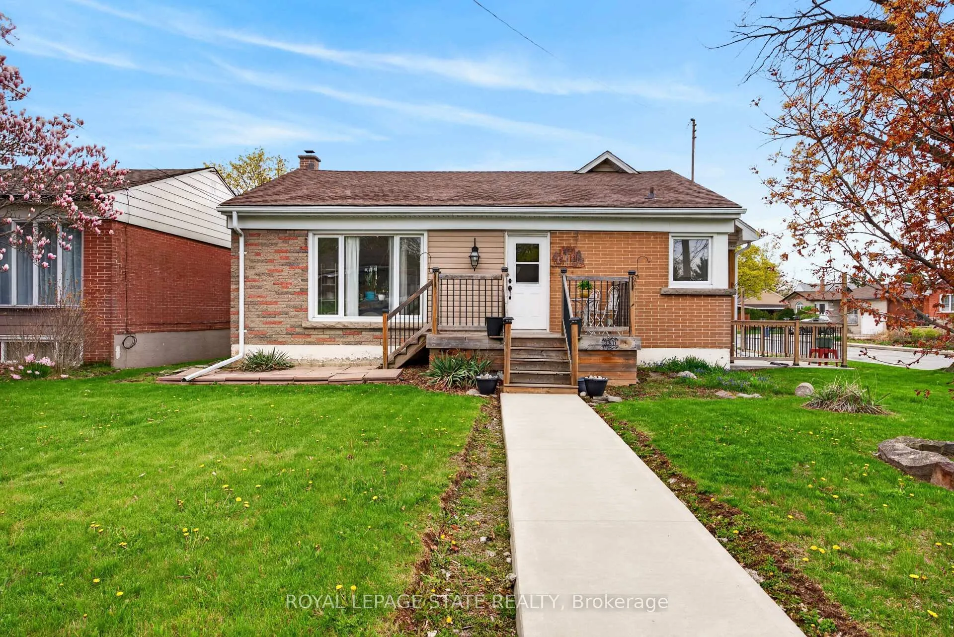 Photo 3 of 380 East 37th Street, Hamilton, Macassa — HOMEH