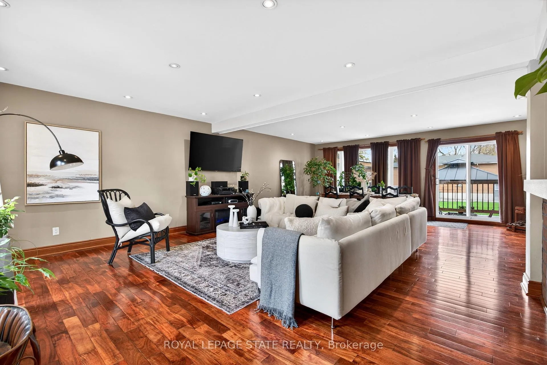 Photo 6 of 380 East 37th Street, Hamilton, Macassa — HOMEH