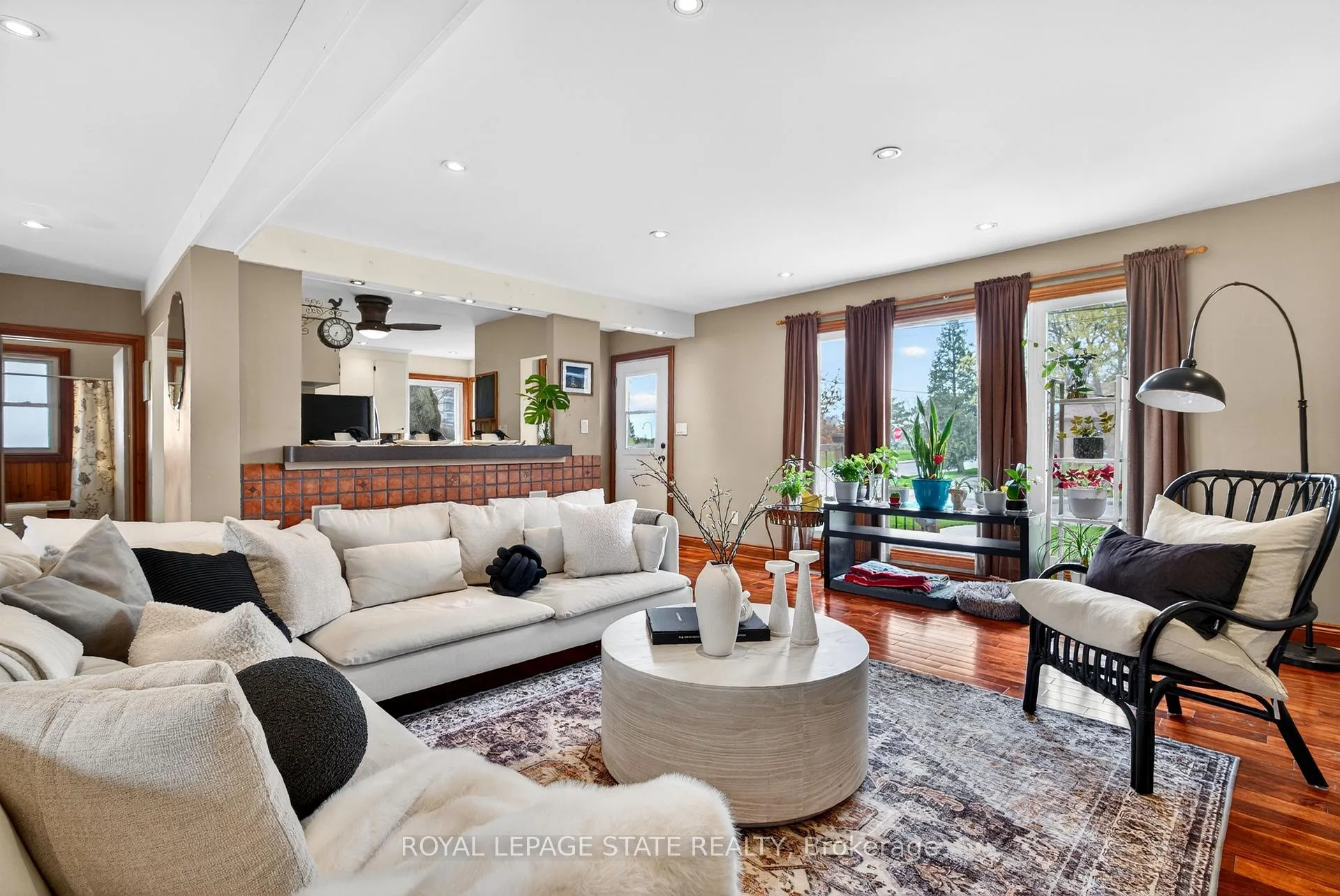 Photo 9 of 380 East 37th Street, Hamilton, Macassa — HOMEH