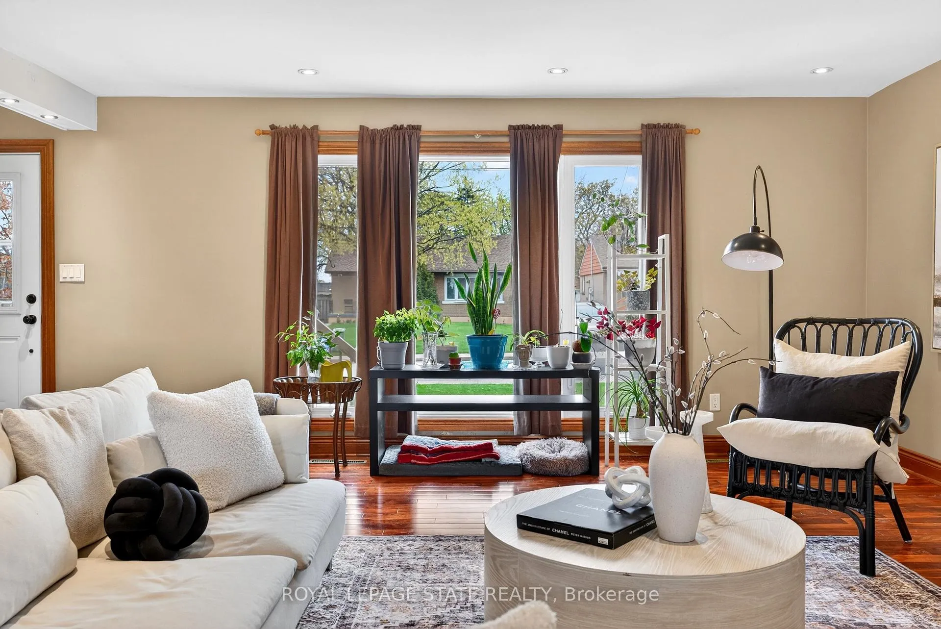 Photo 10 of 380 East 37th Street, Hamilton, Macassa — HOMEH
