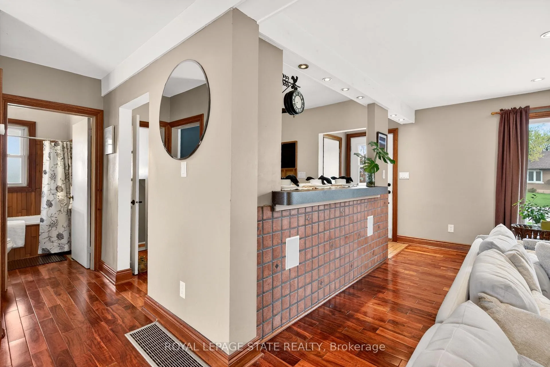 Photo 16 of 380 East 37th Street, Hamilton, Macassa — HOMEH